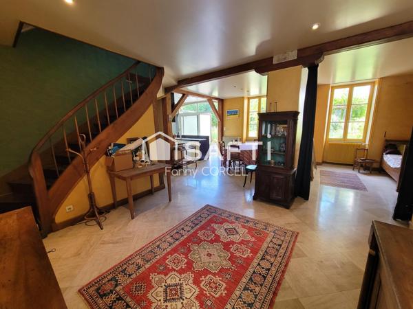 Maison 10 pièces - 298m²