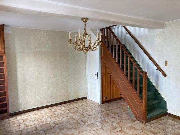 Maison à Châtillon sur seine avec cour et petit terrain bien situé