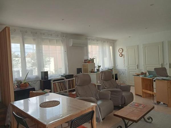 MAISON DE PLAIN-PIED RENOVEE