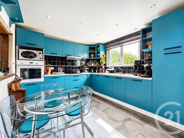 Maison à vendre  5 pièces - 133,16 m 2   MONTFERMEIL  - 93