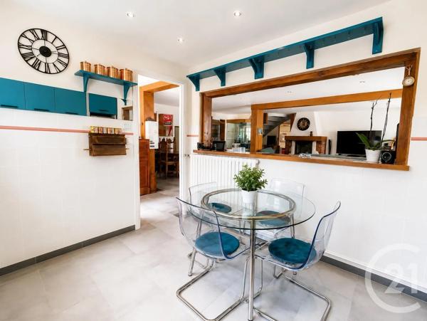 Maison à vendre  5 pièces - 133,16 m 2   MONTFERMEIL  - 93