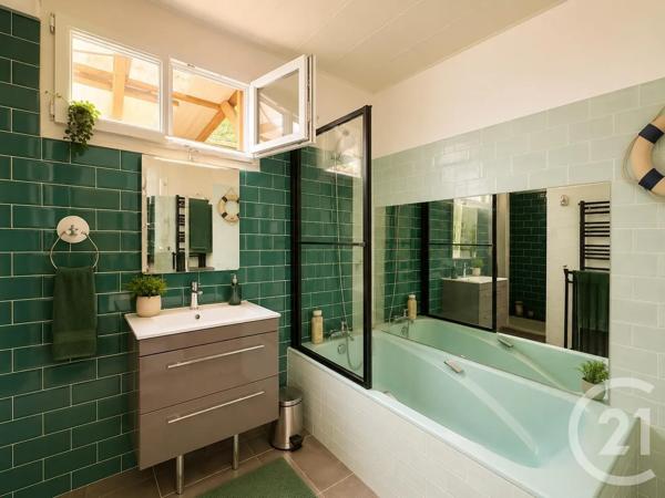 Maison à vendre  5 pièces - 133,16 m 2   MONTFERMEIL  - 93
