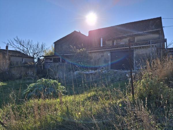 Grand domaine agricole dans le coeur du sud LUBERON