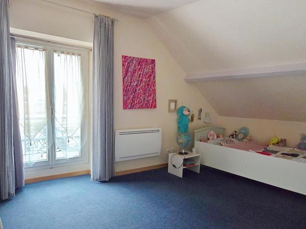 Belle maison familiale proche A13 et gares au calme de la vallée de la Seine