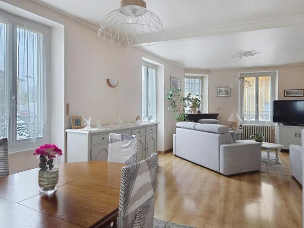 Belle maison familiale proche A13 et gares au calme de la vallée de la Seine