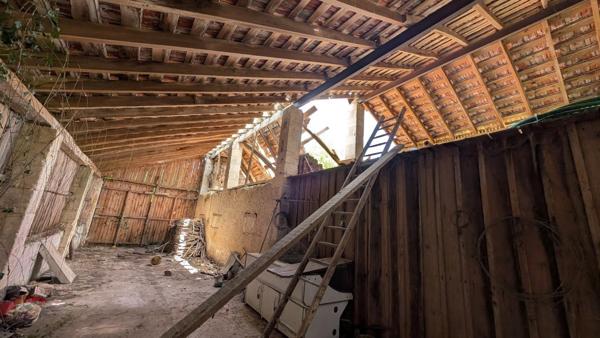 GRANGE A RENOVER en MAISON d'HABITATION Générac (33920)