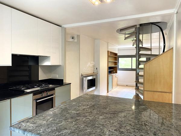 "Versailles Clagny-Glatigny" ? Élégante maison de caractère de 105 m² avec jardin, dans un environnement privilégié ! Loyer 2 250 €/mois charges comprises **  - Référence  28451