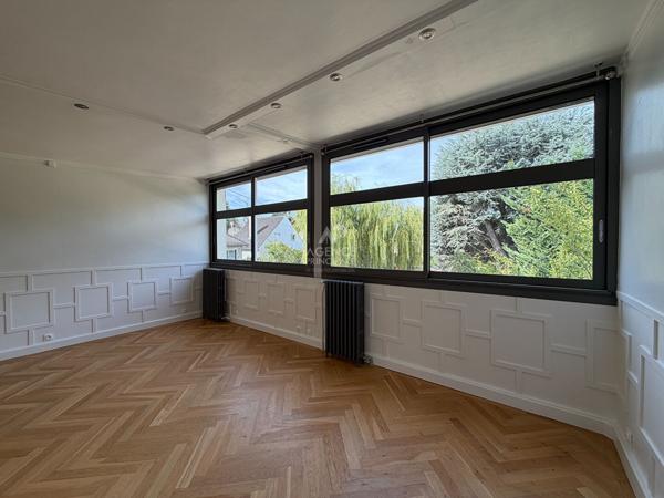 "Versailles Clagny-Glatigny" ? Élégante maison de caractère de 105 m² avec jardin, dans un environnement privilégié ! Loyer 2 250 €/mois charges comprises **  - Référence  28451