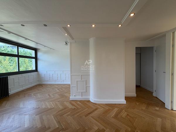 "Versailles Clagny-Glatigny" ? Élégante maison de caractère de 105 m² avec jardin, dans un environnement privilégié ! Loyer 2 250 €/mois charges comprises **  - Référence  28451