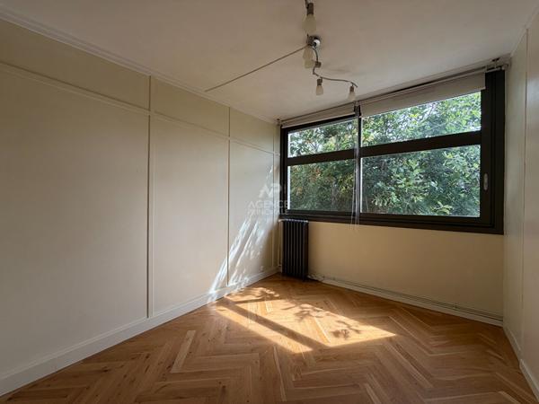 "Versailles Clagny-Glatigny" ? Élégante maison de caractère de 105 m² avec jardin, dans un environnement privilégié ! Loyer 2 250 €/mois charges comprises **  - Référence  28451