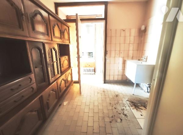 BELLERIVE/Allier - Proche Centre

                    MAISON Années 30 avec Jardin et Garage