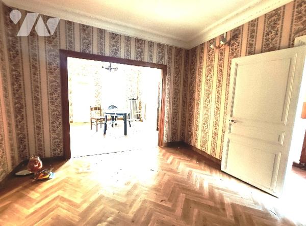 BELLERIVE/Allier - Proche Centre

                    MAISON Années 30 avec Jardin et Garage