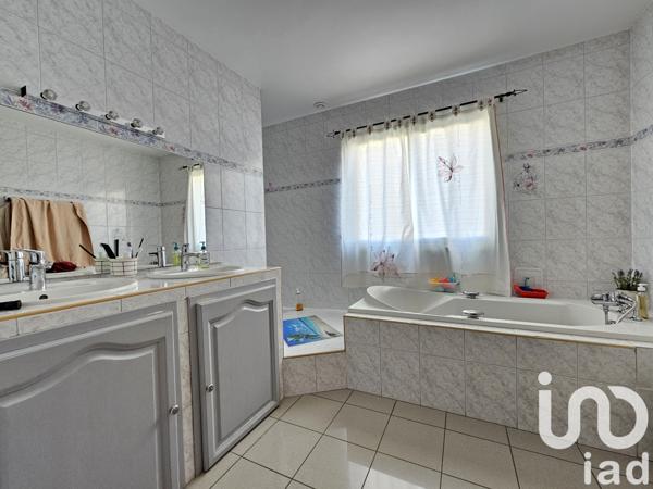 Maison à vendre 6 pièces 150 m² Saleilles