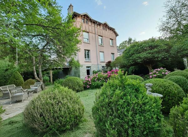 MAISON de Maître à vendre 8 pièces VITTEL (88) dont 4 appartements sur 1095 m2 de TERRAIN
