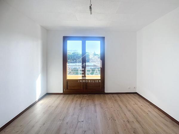 A VENDRE MARSEILLE 13014 LE CANET APPARTEMENT TYPE 2 AVEC BALCON ET CAVE
