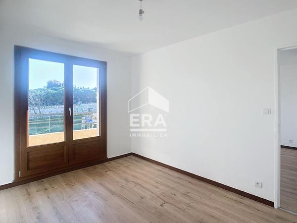 A VENDRE MARSEILLE 13014 LE CANET APPARTEMENT TYPE 2 AVEC BALCON ET CAVE