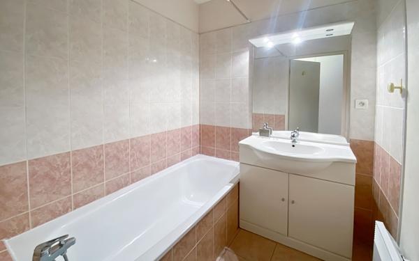 Appartement à louer    2 pièces • 48,56 m2 Lyon 8