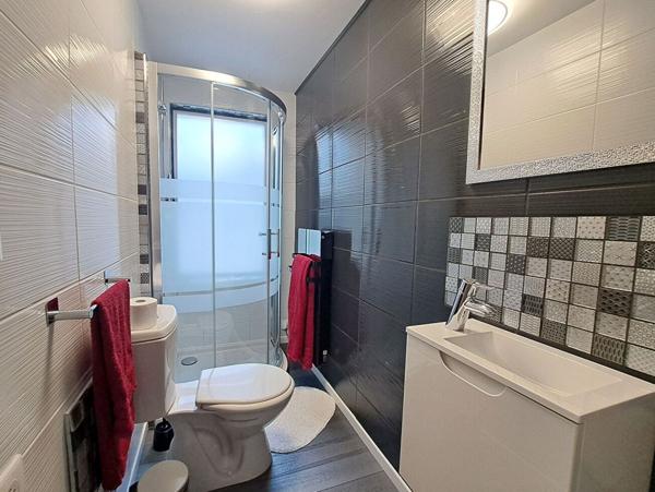 MAISON HABITABLE PLAIN-PIED ENTIEREMENT RENOVEE