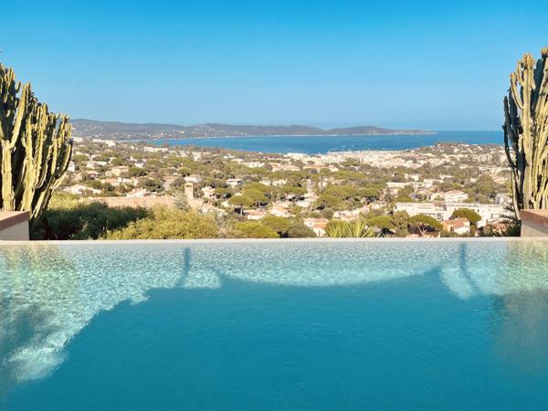 Maison à vendre  7 pièces - 215 m2 CAVALAIRE SUR MER - 83