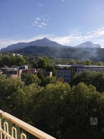 Appartement à louer à Chambéry (73000)