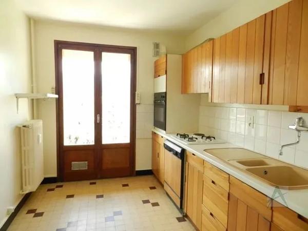Appartement à louer à Chambéry (73000)