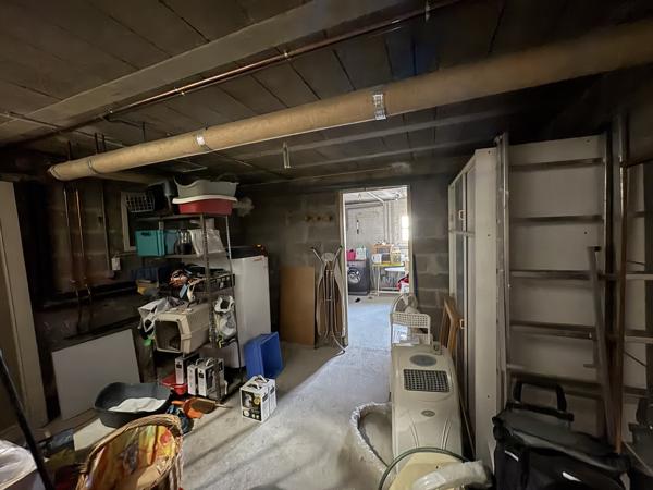 PRIX ATTRACTIF : SUR LES HAUTEURS CHÂTELLERAULT NORD TRÈS BELLE MAISON DE 272 M² 6 CHAMBRES Réf 2663