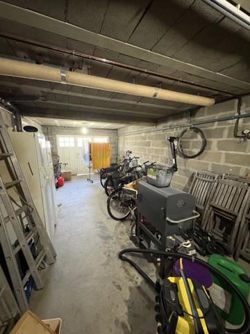 PRIX ATTRACTIF : SUR LES HAUTEURS CHÂTELLERAULT NORD TRÈS BELLE MAISON DE 272 M² 6 CHAMBRES Réf 2663