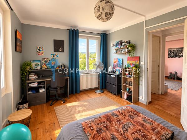 Maison 5 pièce(s) 4 chambre(s) 99 m²