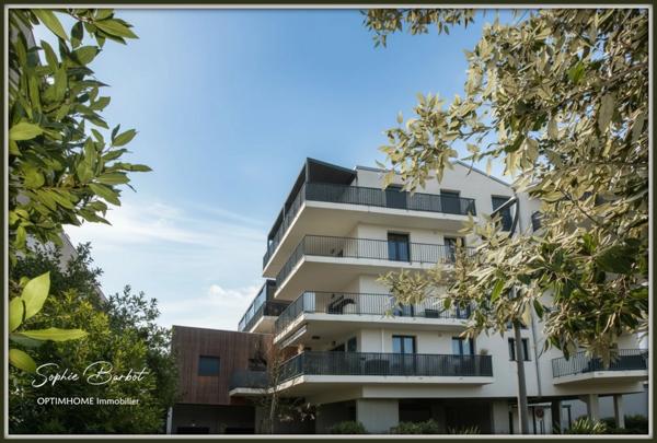 LA TESTE DE BUCH Cœur de ville, très bel appartement T4 spacieux et confortable + box et parkings