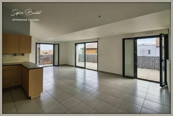 LA TESTE DE BUCH Cœur de ville, très bel appartement T4 spacieux et confortable + box et parkings