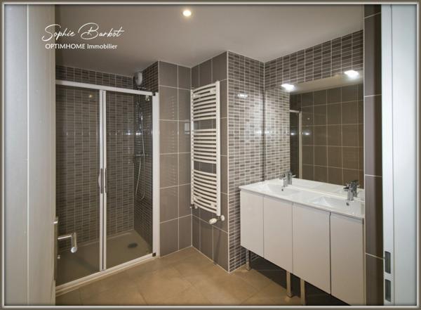 LA TESTE DE BUCH Cœur de ville, très bel appartement T4 spacieux et confortable + box et parkings