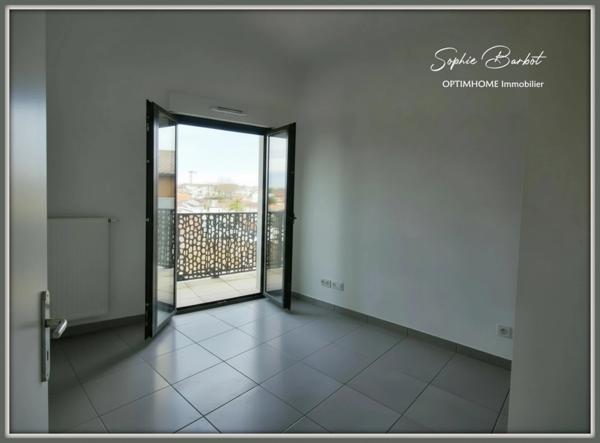 LA TESTE DE BUCH Cœur de ville, très bel appartement T4 spacieux et confortable + box et parkings