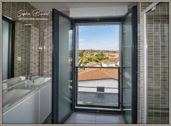 LA TESTE DE BUCH Cœur de ville, très bel appartement T4 spacieux et confortable + box et parkings