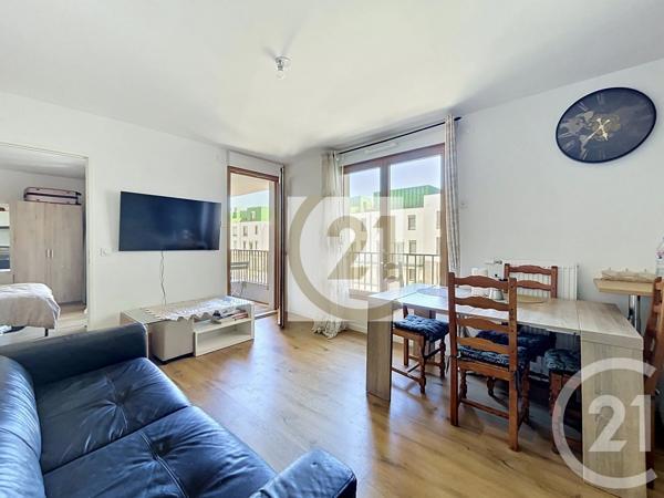 Appartement F2 à vendre  2 pièces - 47 m 2   VITRY SUR SEINE  - 94