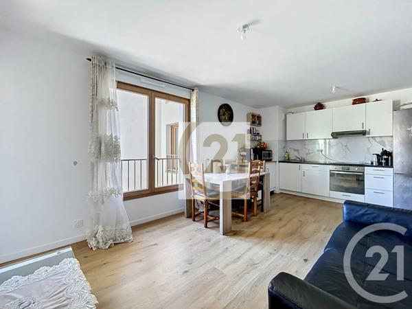 Appartement F2 à vendre  2 pièces - 47 m 2   VITRY SUR SEINE  - 94