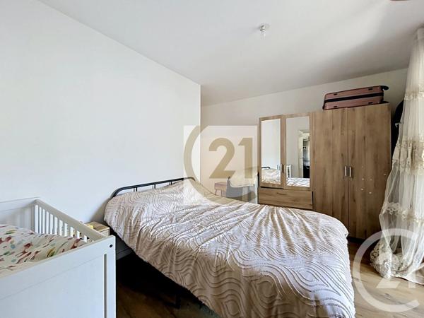 Appartement F2 à vendre  2 pièces - 47 m 2   VITRY SUR SEINE  - 94