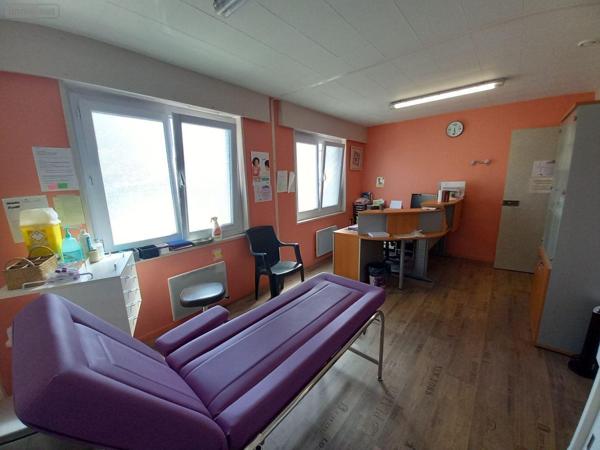 Bureaux à vendre à Arnage dans la Sarthe (72230), ref : 72122-1228