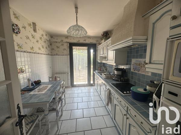 Maison à vendre 7 pièces 213 m² Gignac-la-Nerthe