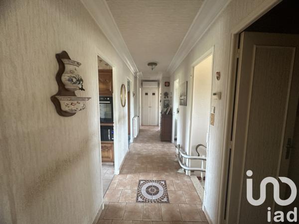 Maison à vendre 7 pièces 213 m² Gignac-la-Nerthe