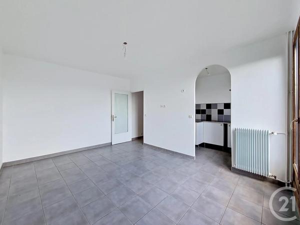 Appartement F2 à vendre  2 pièces - 40,33 m 2   FRESNES  - 94