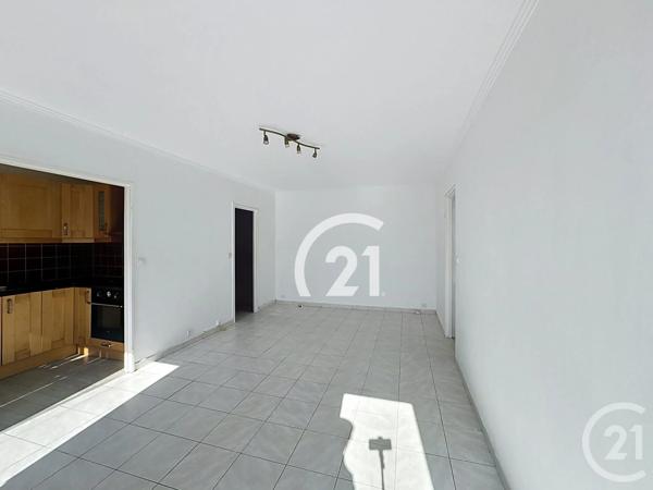 Appartement F2 à vendre  2 pièces - 44 m 2   GARGES LES GONESSE  - 95