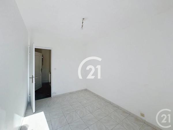 Appartement F2 à vendre  2 pièces - 44 m 2   GARGES LES GONESSE  - 95