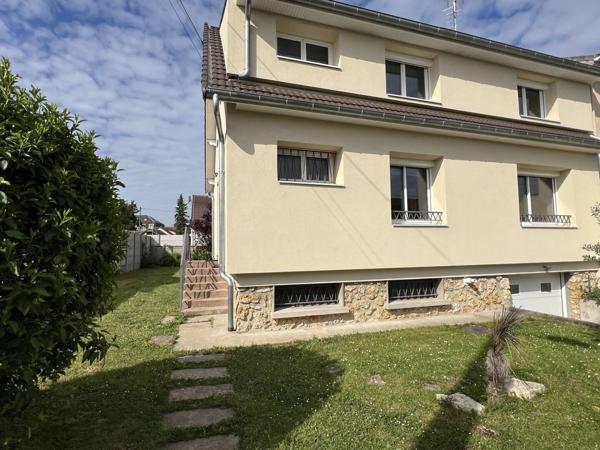 Maison Pontault Combault 7 pièce(s) 131 m2