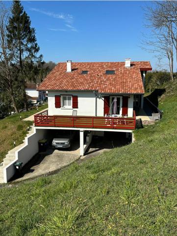 À vendre : Maison individuelle de 180 m² à Mouguerre, à proximité de Bayonne