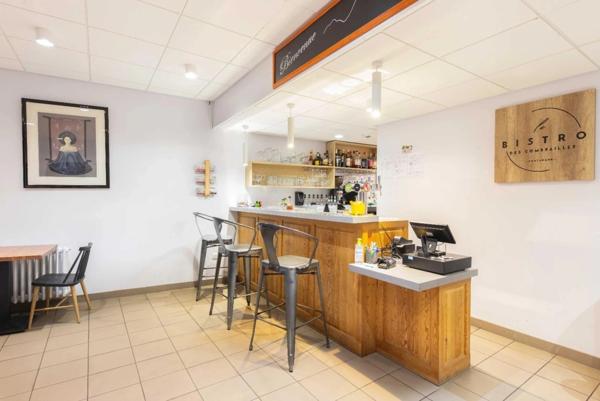 Murs d'un hôtel à vendre à PONTAUMUR (63)