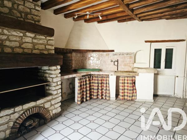 Immeuble à vendre 138 m² Montholon