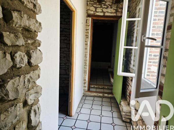 Immeuble à vendre 138 m² Montholon