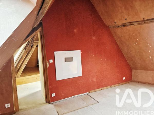 Immeuble à vendre 138 m² Montholon