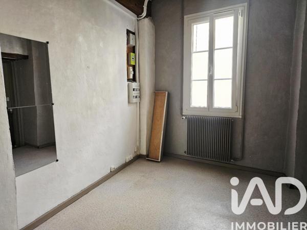 Immeuble à vendre 138 m² Montholon