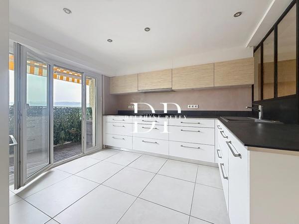 Appartement à vendre 4 pièces de 129,33 m2  (74) Annemasse